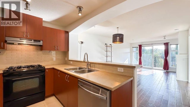 310 9098 Halston Court, Burnaby
