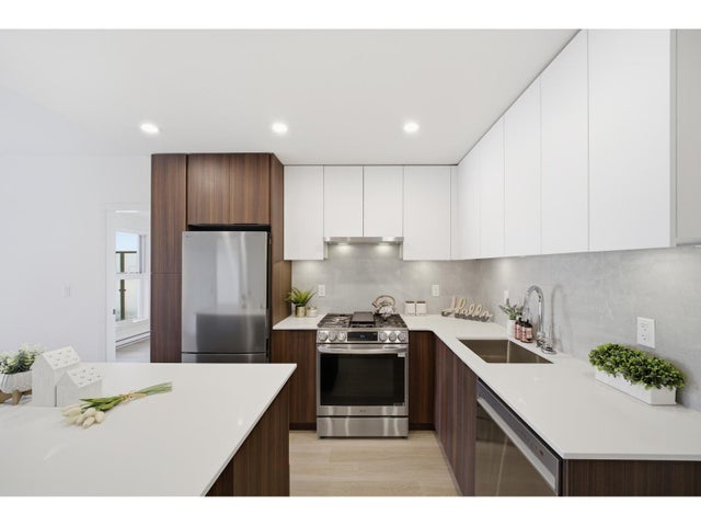 A315 7980 206a Street, Langley