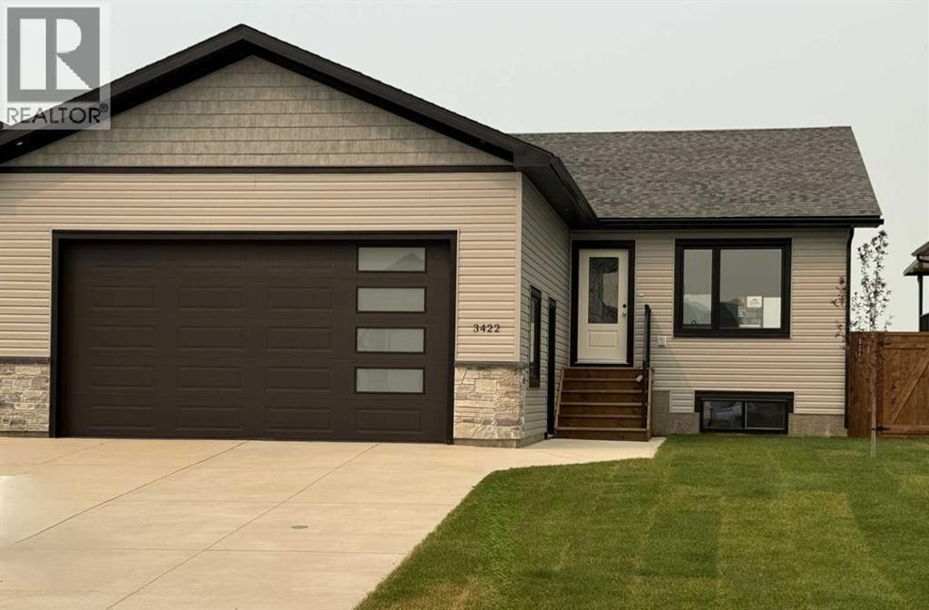 3422 Victory Way, Olds