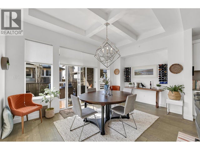 1706 Sparrow Way, Squamish