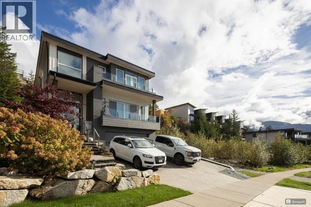 24 3385 Mamquam Road, Squamish