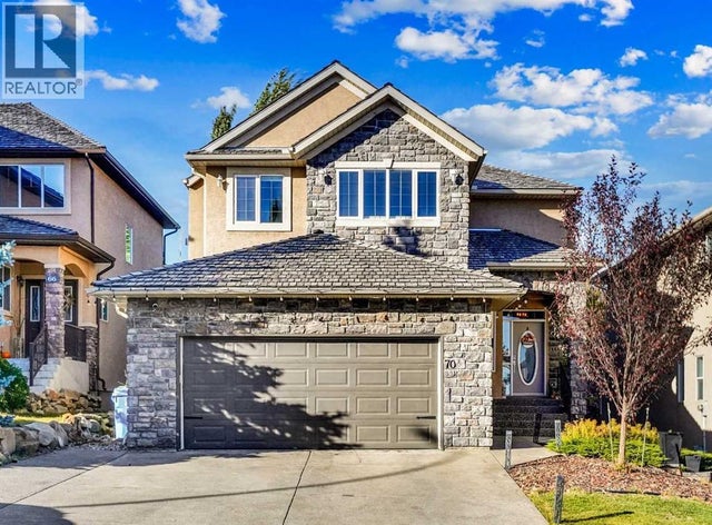 70 Royal Ridge Manor Nw, Calgary