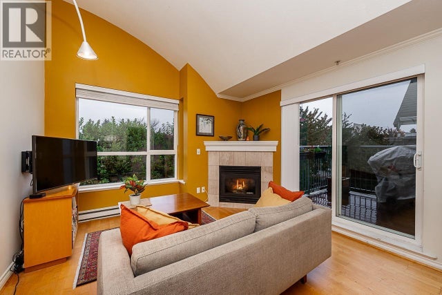 403 1617 Grant Street, Vancouver