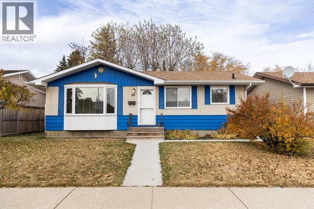 40 Fern Road, Red Deer