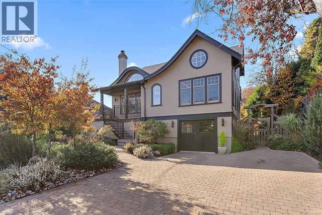 614 Monterey Ave, Oak Bay