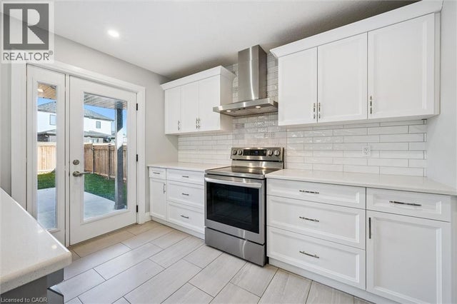 44 Halls Drive, Elora