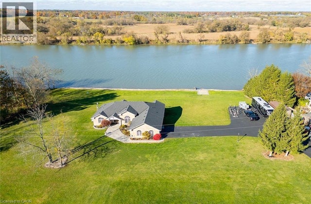 1140 River Road, Cayuga