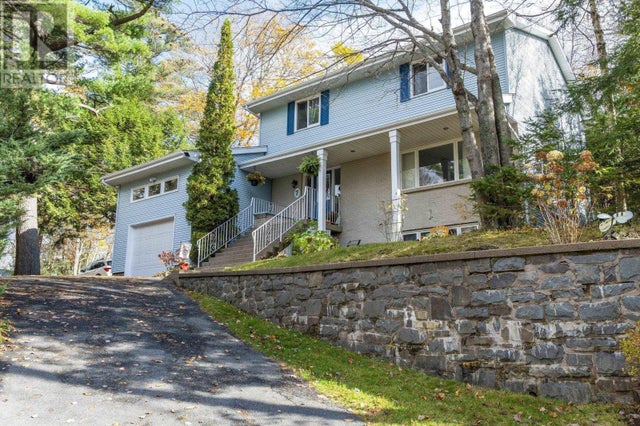 7 Lake Charles Drive, Dartmouth