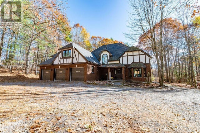 24 Rahns Road, Laurentian Valley