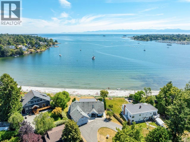 3905b Cadboro Bay Rd, Saanich