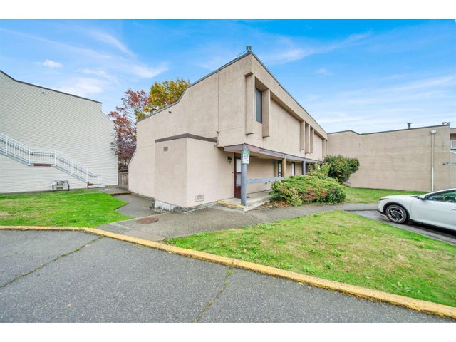 28 17702 60 Avenue, Surrey