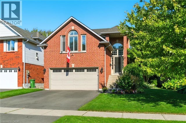 36 Pinecreek Road, Waterdown