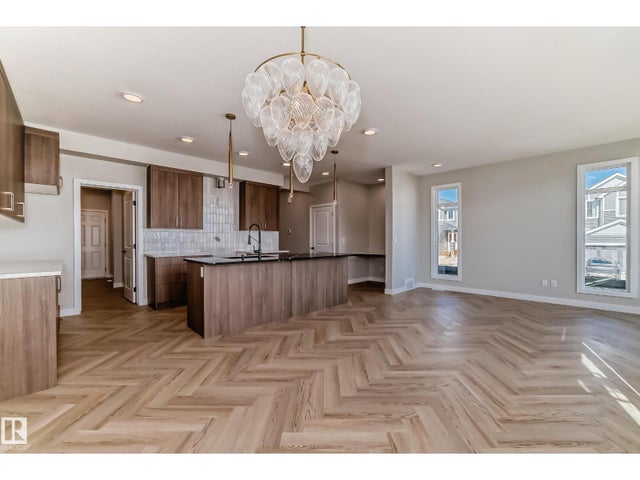 20612 43 Av Nw, Edmonton