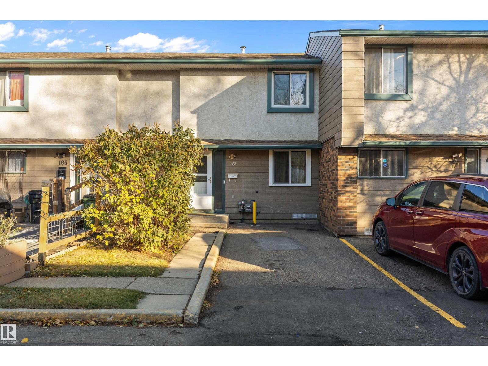 163 Abbottsfield Rd Nw Nw, Edmonton