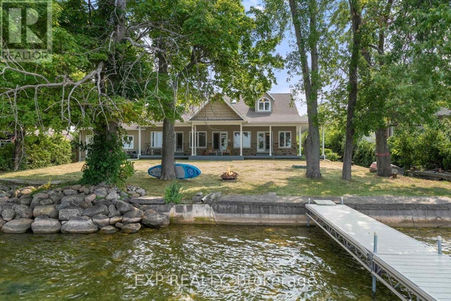 22 Blue Heron Drive, Georgina (virginia)