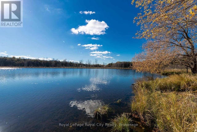 6361 16th Line, Minto