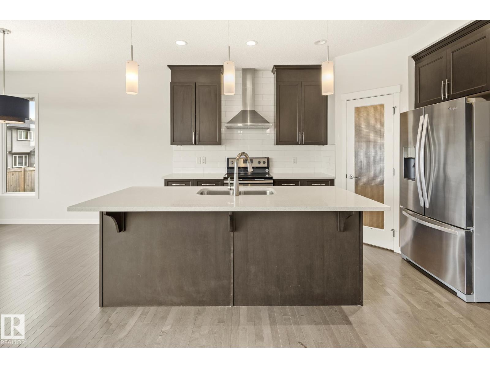 5404 22 Av Sw, Edmonton