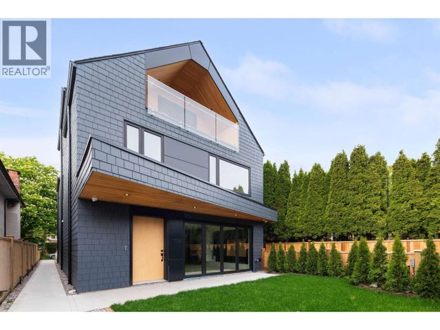 2 2764 W 14th Avenue, Vancouver