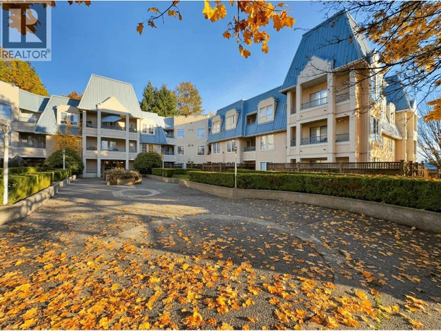 2xx 295 Schoolhouse Street, Coquitlam