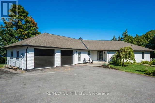 1190 County 3 Road, Prince Edward County (ameliasburg Ward)