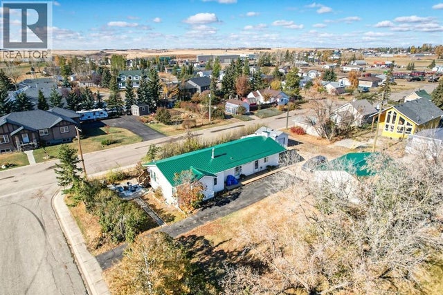 302 St Anne's Avenue, Trochu