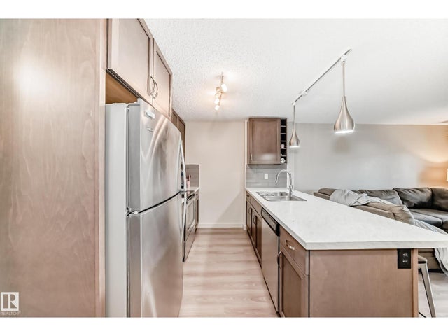 #303 4008 Savaryn Dr Sw, Edmonton