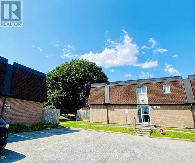 235 Ridgepark Private, Ottawa