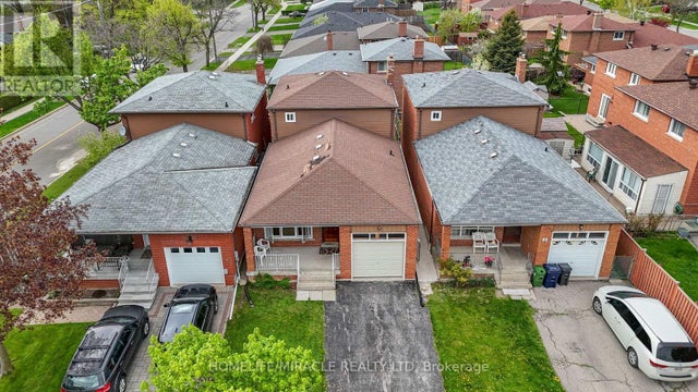4 Greendowns Drive, Toronto (scarborough Village)