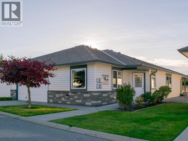 7-4415 Manson Ave, Powell River