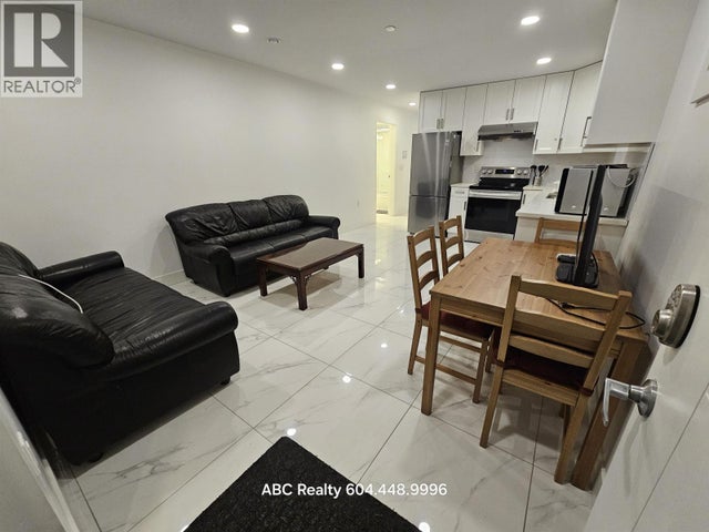 Lower 1xx W 43 Avenue, Vancouver