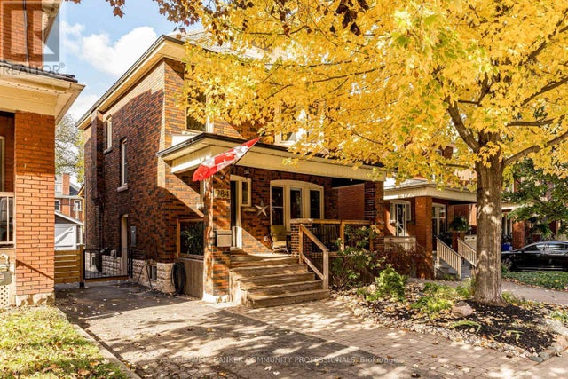 284 Houghton Avenue S, Hamilton (delta)