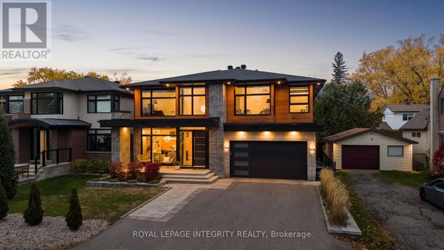 17 Lotta Avenue, Ottawa