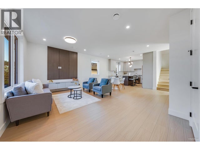 1 4211 Graveley Street, Burnaby