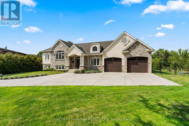 7 Parklane Crescent, St. Catharines (glendale/glenridge)
