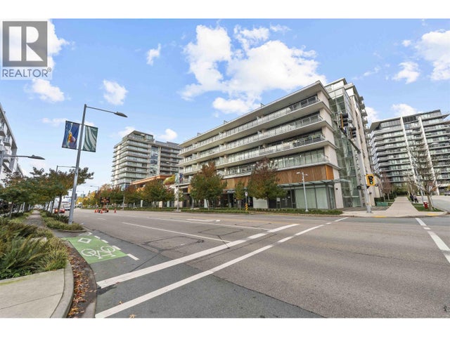 203 6699 River Road, Richmond