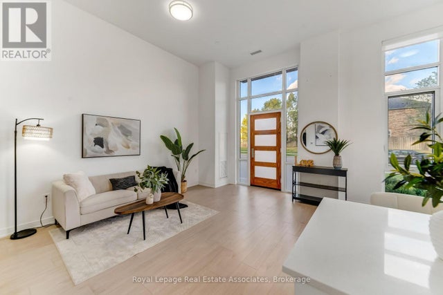 124 - 8 Nahani Way, Mississauga (hurontario)