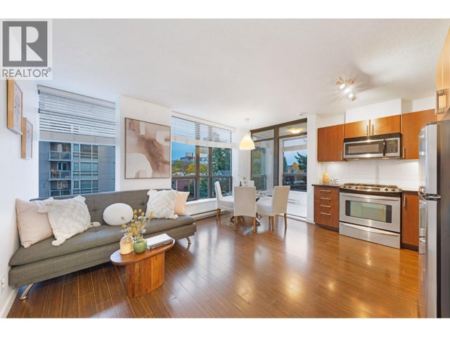 701 1068 W Broadway, Vancouver