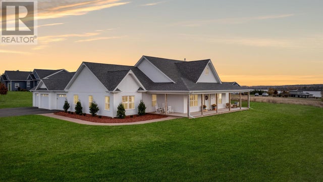 8 Macneill Avenue, Clyde River