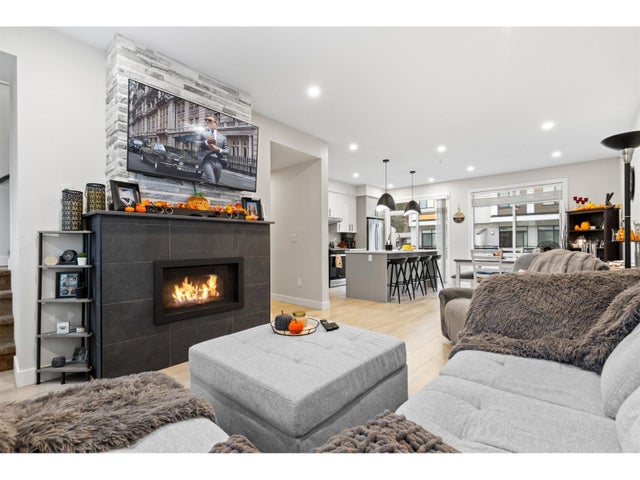 211 46150 Thomas Road|vedder Crossing, Chilliwack