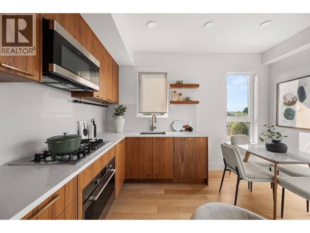 406 2550 Garden Drive, Vancouver