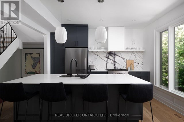 5 Wembley Drive, Toronto (woodbine Corridor)