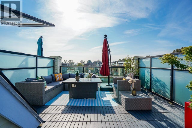 76 728 W 14th Street, North Vancouver