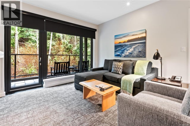 222 596 Marine Dr, Ucluelet