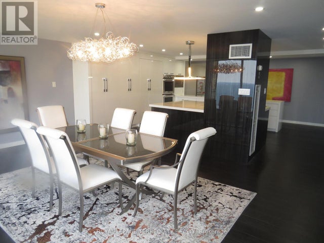 3305 - 2045 Lake Shore Boulevard W, Toronto (mimico)