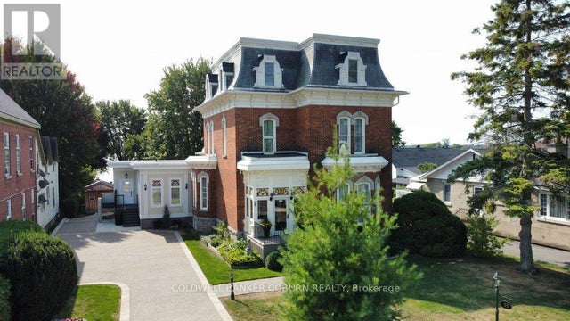 35 Lakeshore Drive, South Dundas