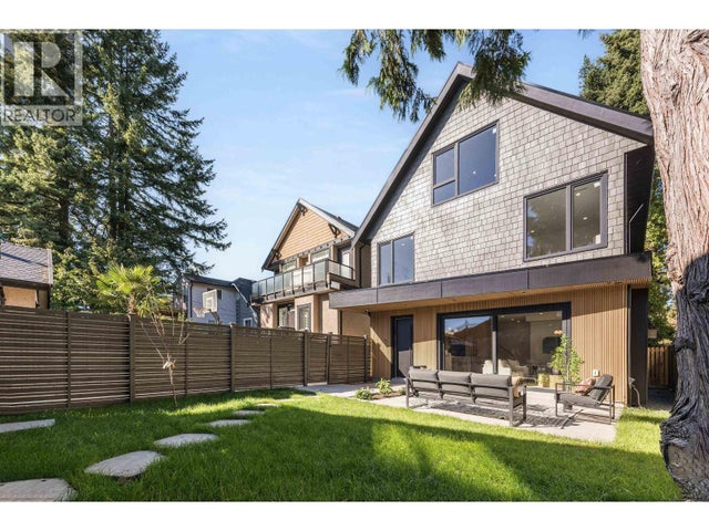 2 2626 W 41st Avenue, Vancouver