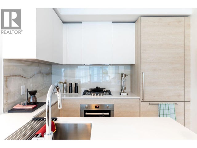 2806 660 Quayside Drive, New Westminster