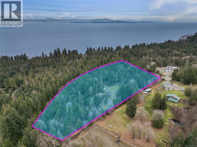 300 Bonsai Pl, Qualicum Beach