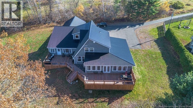 405 Route 102, Burton