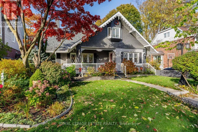 6 Bracken Avenue, Toronto (the Beaches)